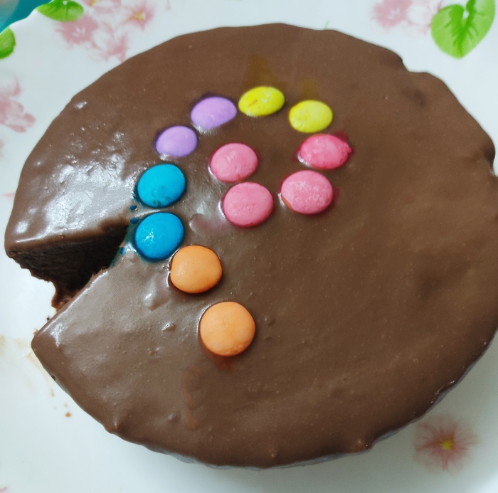 Image of cake made by Anupa